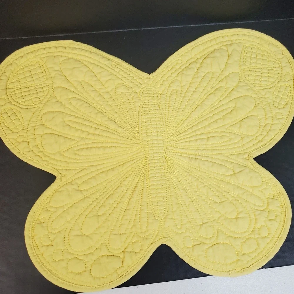 Butterfly Shaped Quilted Place Mat,‎ Plant Rug Set Of 2 Yellow with Mini Flowers
